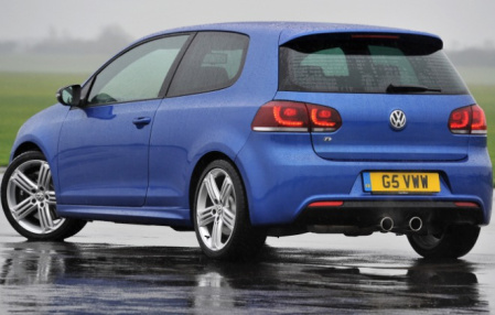 Комплект обвеса VW Golf VI, Golf VI GTI от компании VAG в стиле R-Line для автомобилей с двойным глушителем по центру