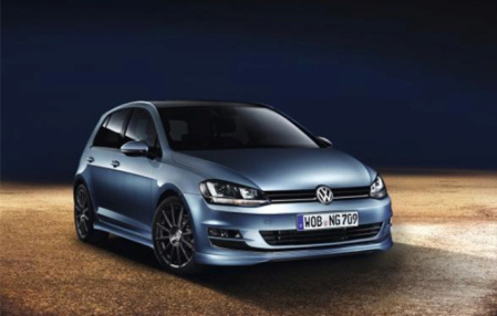 Накладка на бампер передний VW Golf VII