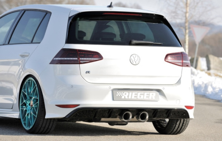 Накладка на бампер задний VW Golf VII R с вырезами для сдвоенного спортивного глушителя по центру (под покраску)
