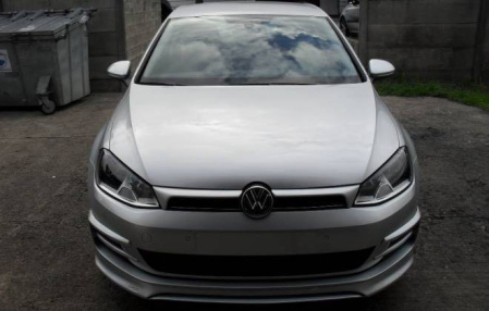 Накладка на бампер передний VW Golf VII