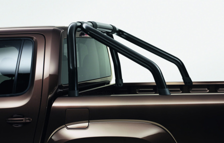 Декоративная дуга в виде двойной трубы VW Amarok (2H) 2010-н.в. (с двумя рядами сидений) из чёрной нержавеющей стали