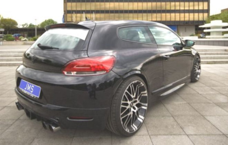 Накладка на бампер задний VW Scirocco 2008-2014 с вырезами для сдвоенного глушителя на две стороны