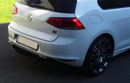 Накладка на бампер задний VW Golf VII для автомобилей без выреза под глушитель