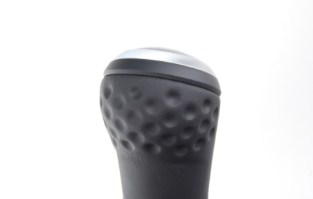 Ручка КПП VW CC 2012-н.в., Eos 2006-2010, Eos 2010-н.в., Golf V, Golf V GT, Golf V GTI, Golf VI, Golf VI GTI, Jetta V 2006-2010, Jetta VI 2011-н.в., Passat CC 2008-2011, Scirocco, Tiguan (5N) 2007-2010, Tiguan (5N) 2011-2016 в стиле GTI Edition 35 для ав
