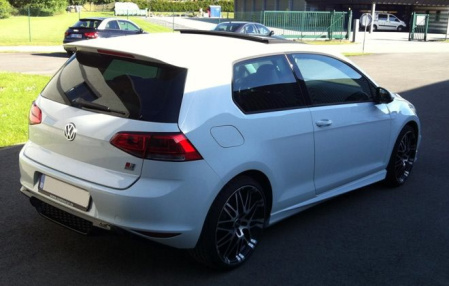 Накладка на бампер задний VW Golf VII для автомобилей без выреза под глушитель