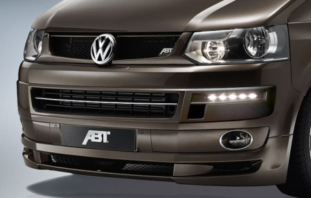 Решетка радиатора VW California (T5) 2010-2015, Caravelle (T5) 2010-2015, Multivan (T5) 2010-2015, Transporter (T5) 2010-2015