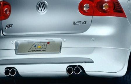 Накладка на бампер задний VW Golf V, Golf V GT и GTI для автомобилей с глушителем на две стороны с четырьмя насадками