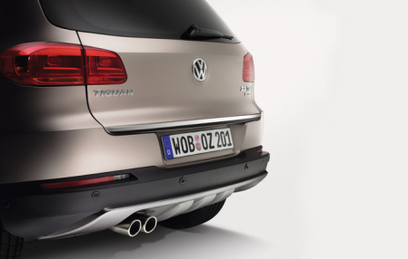Накладка на крышку багажника VW Tiguan (5N) 2007-2010, Tiguan (5N) 2011-2016 хромированная