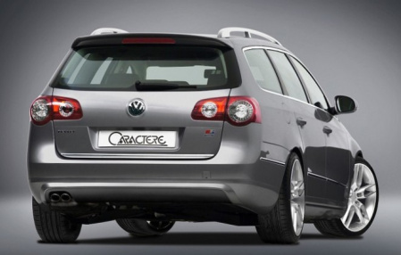 Накладка на бампер задний VW Passat (B6) 2005-2010 Variant с вырезом для сдвоенного глушителя слева