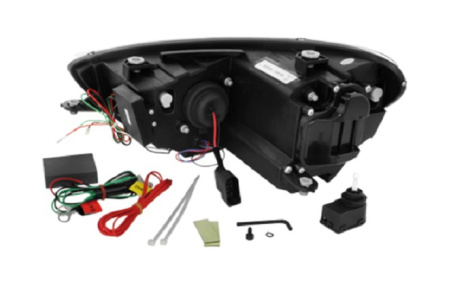 Передняя оптика VW Scirocco 2008-н.в. с дневными ходовыми огнями, черный корпус